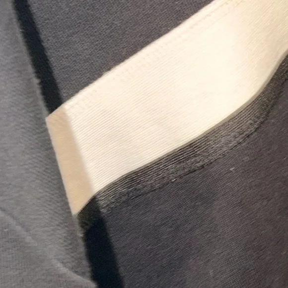 Free People Cropped Zip Up lounge jacket- black and white with collar- great con - Picture 5 of 9